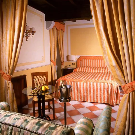 Hotel La Contrada Dei Monti 3*