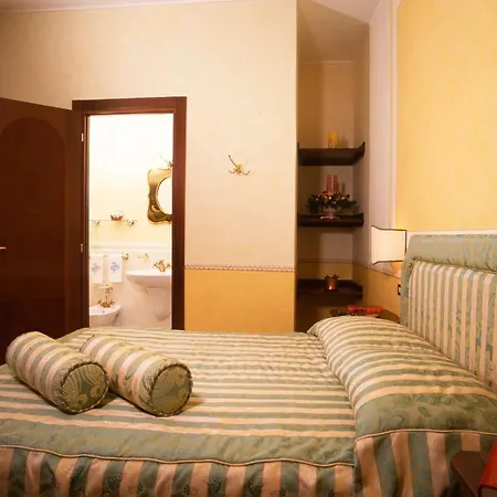 La Contrada Dei Monti Orta San Giulio