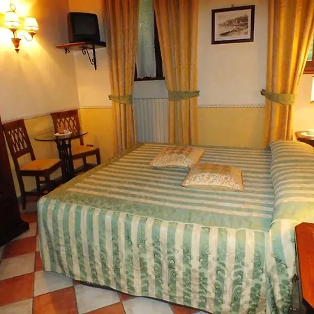 Hotel La Contrada Dei Monti 3*