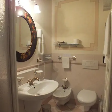 Hotel La Contrada Dei Monti