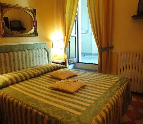 La Contrada Dei Monti ホテル オルタ・サン・ジューリオ